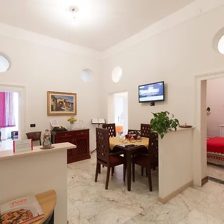 Simon's Place Рим