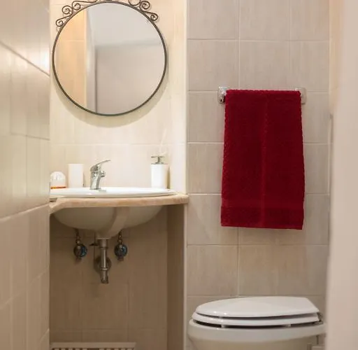 西蒙公寓 公寓 *