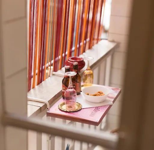 西蒙公寓 公寓 *